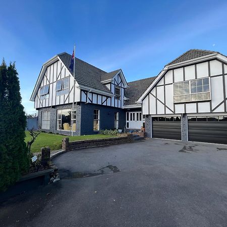 Tudor Manor Bed & Breakfast Paraparaumu Extérieur photo