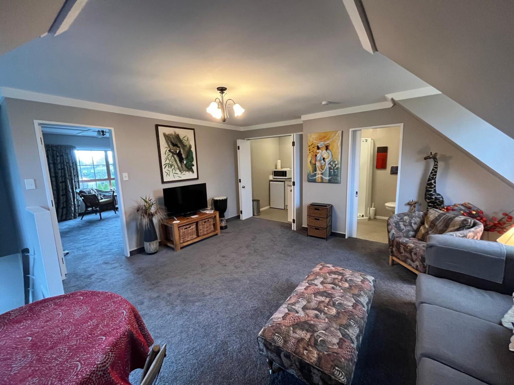 Tudor Manor Bed & Breakfast Paraparaumu Extérieur photo