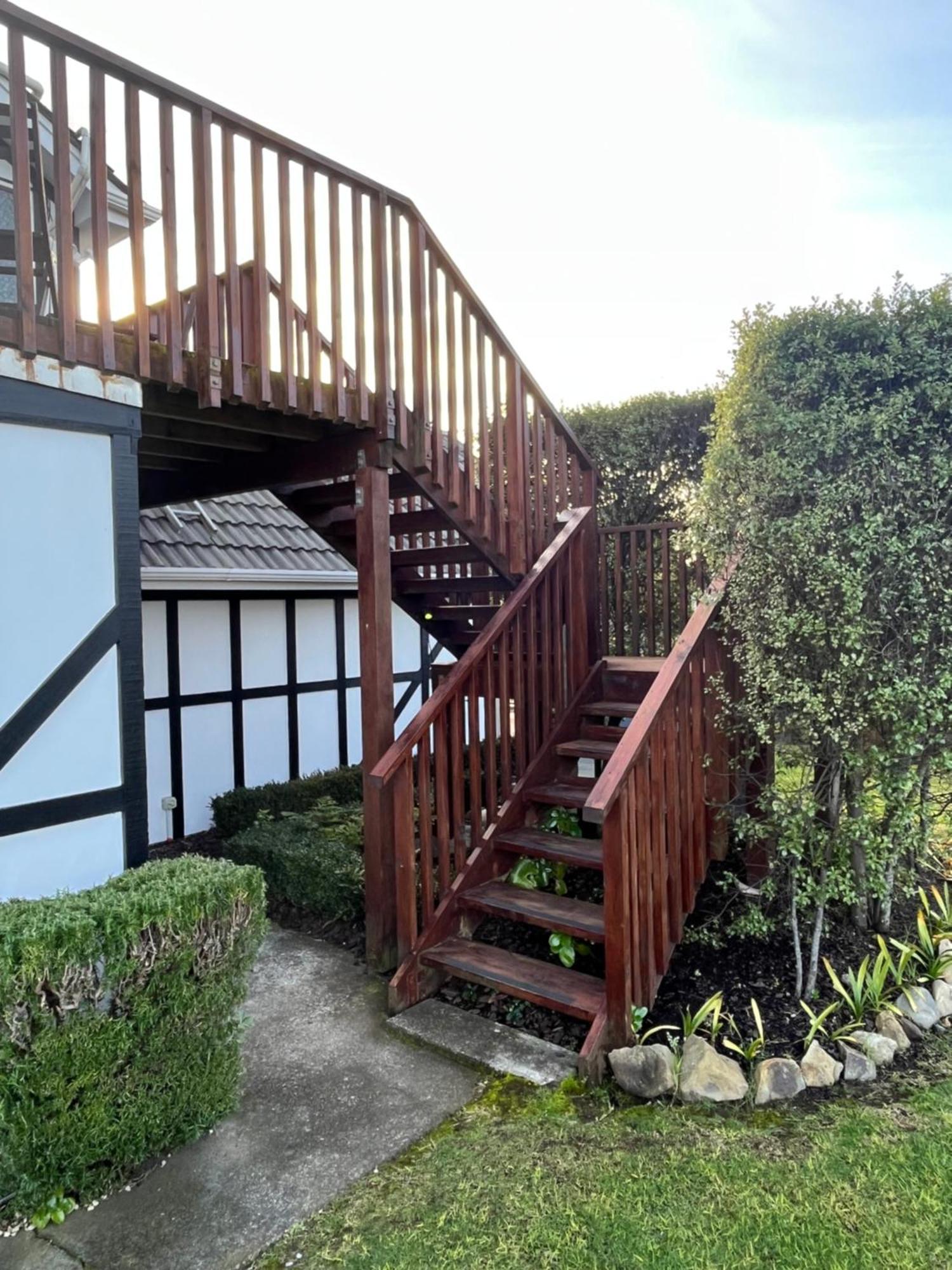 Tudor Manor Bed & Breakfast Paraparaumu Extérieur photo