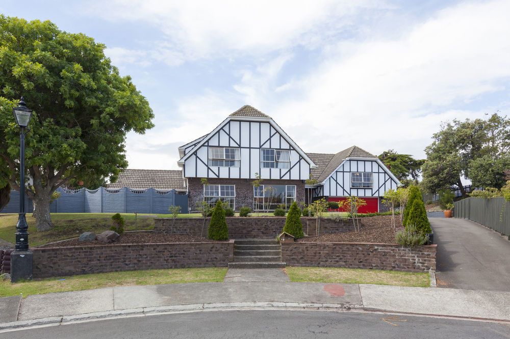 Tudor Manor Bed & Breakfast Paraparaumu Extérieur photo